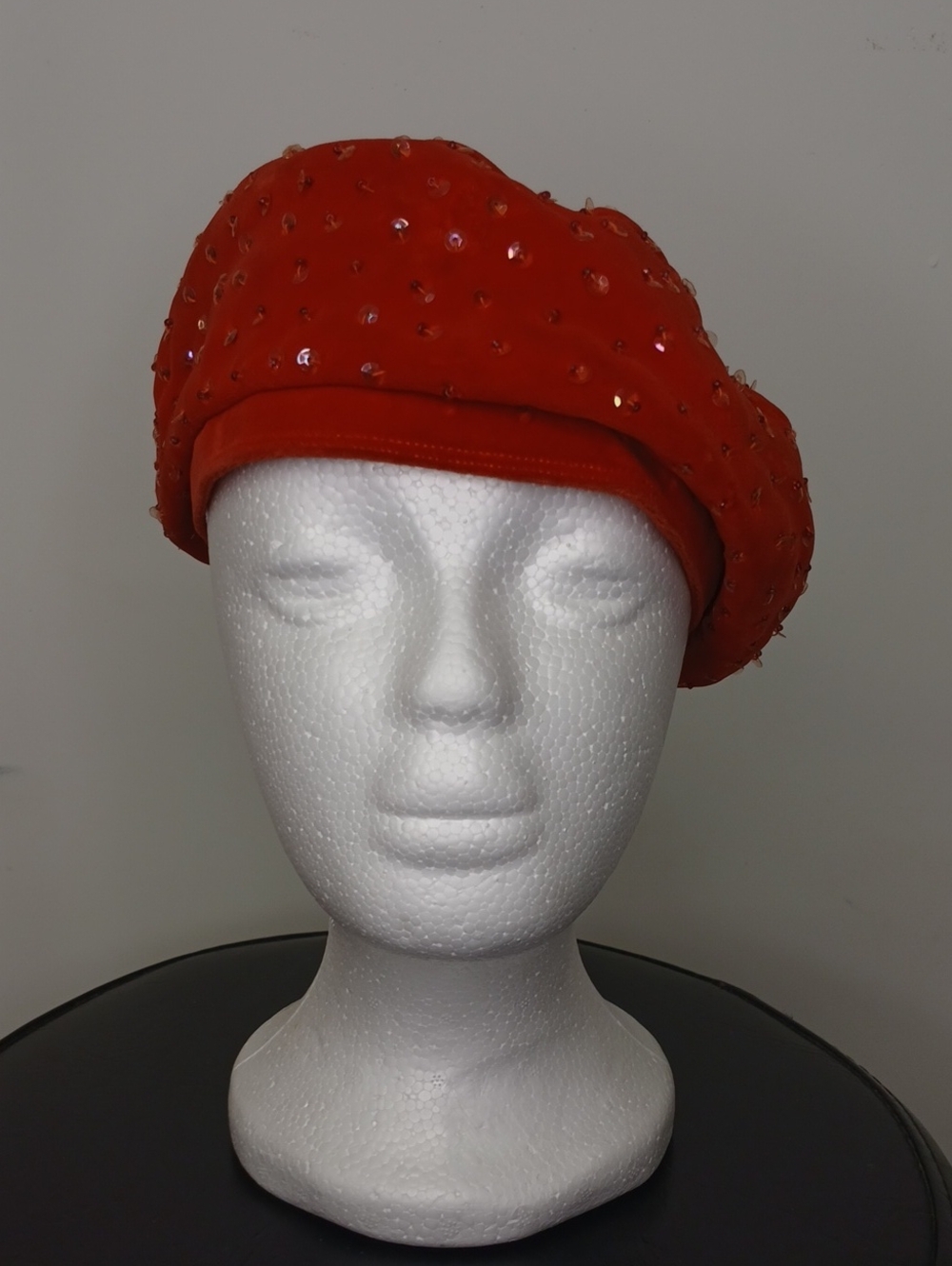 Vintage Reggi Of Wilshire Red Velvet Beaded And Sequin  Women's Beret Hat